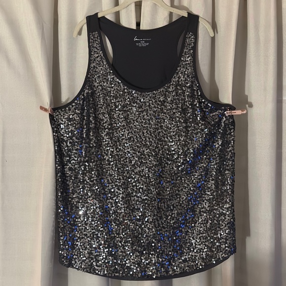 5/$25✨LANE BRYANT Sequined Top 🖤🩶 - Picture 3 of 3